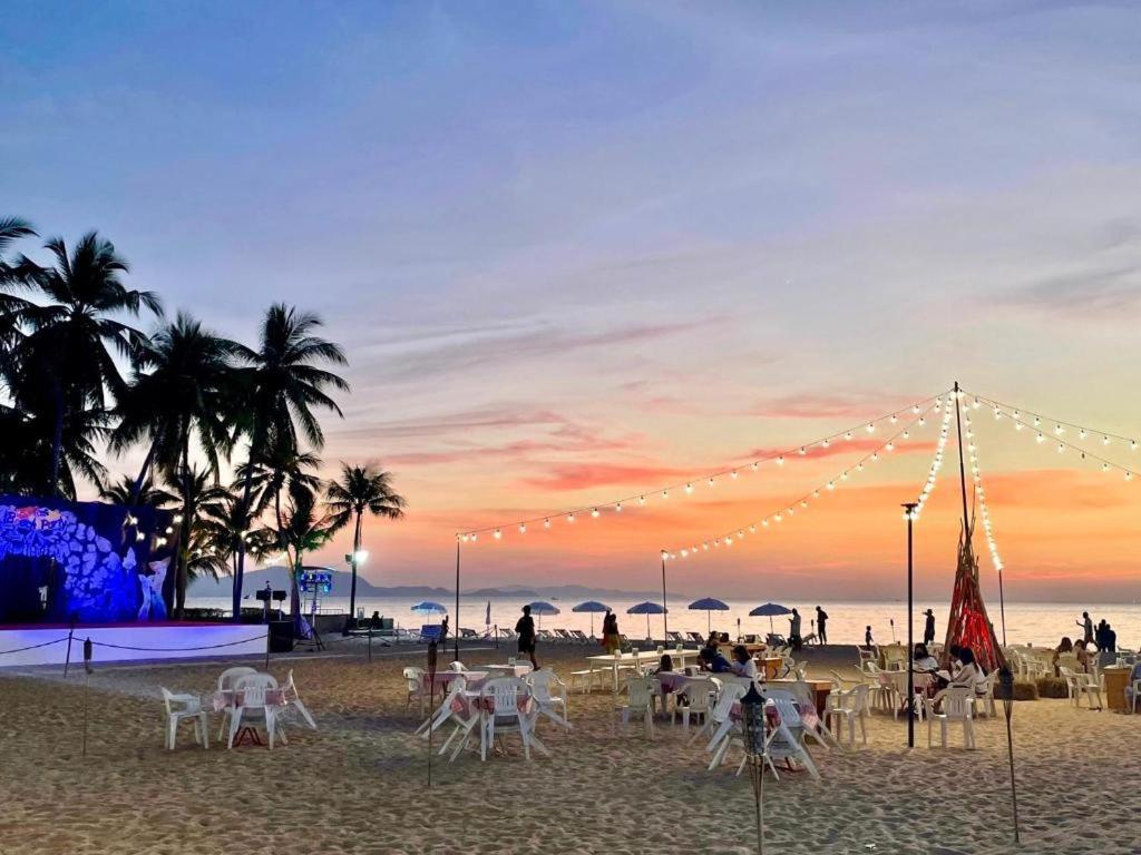 מלון נה ג'ומטיין Ambassador City Jomtien Pattaya - Ocean Wing מראה חיצוני תמונה